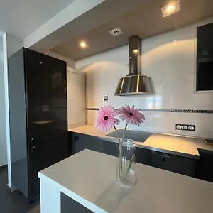 https://apt-apartamento-la-marquesa.1costadelsol.com