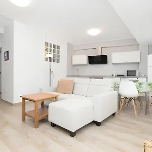 https://apt-apartamento-santa-matilde-11.1costadelsol.com