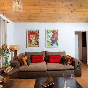 https://apartamento-en-zona-privilegiada.adeje-hotels.com